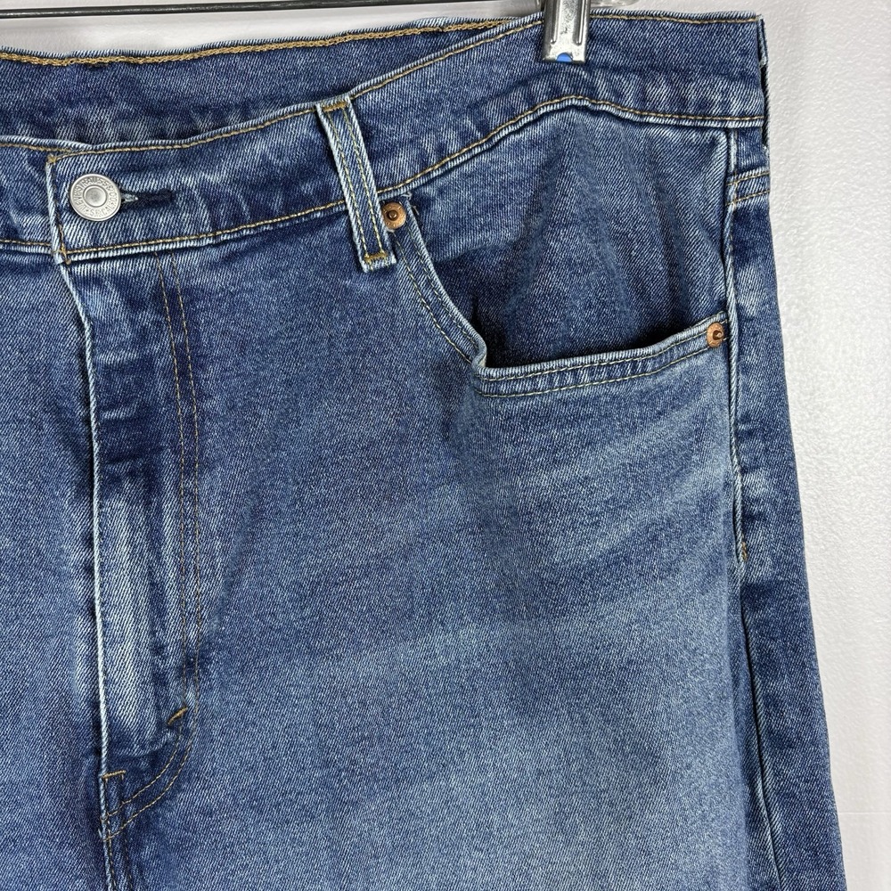 Levi's 505 Men's‎ 42x32 Dark Wash Blue Straight Leg Regular Fit Denim Jeans - Picture 4 of 6